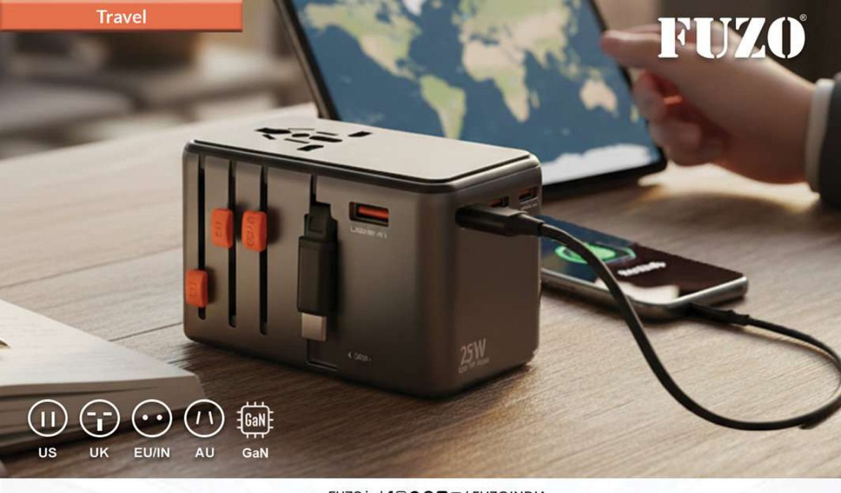 Zapp Travel Adapter with Retractable Cable